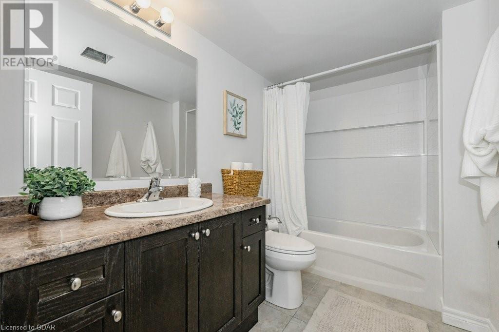 610 WOODLAWN Road E Unit# B