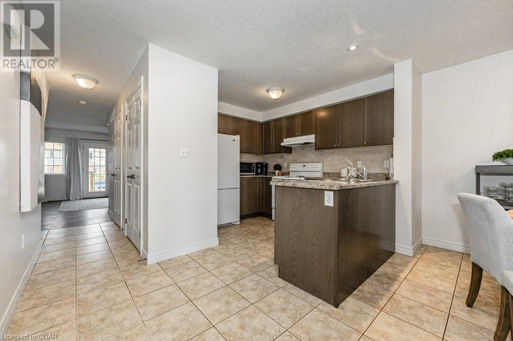 610 WOODLAWN Road E Unit# B