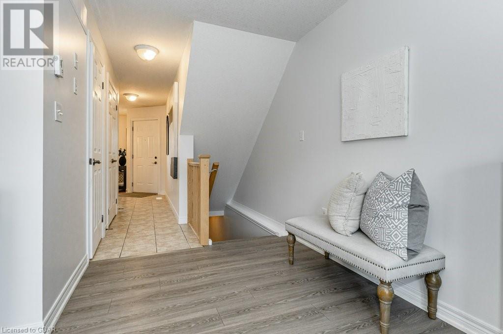 610 WOODLAWN Road E Unit# B