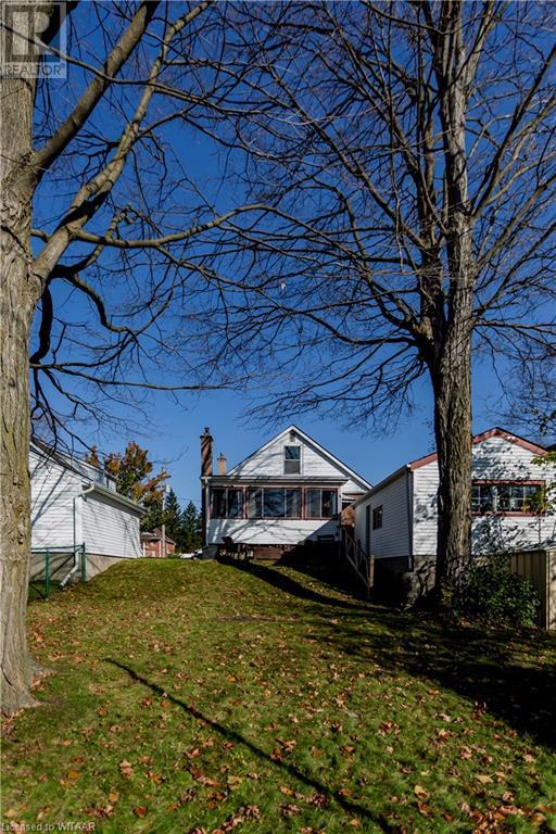 217 SYDENHAM Street