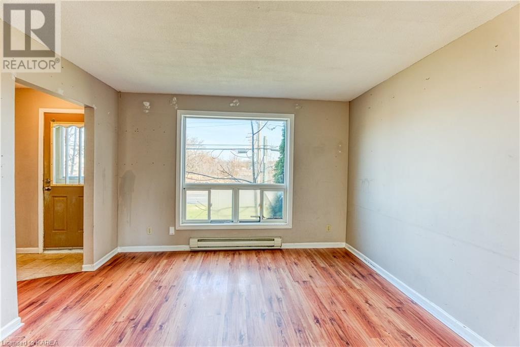 402 CAMDEN Road