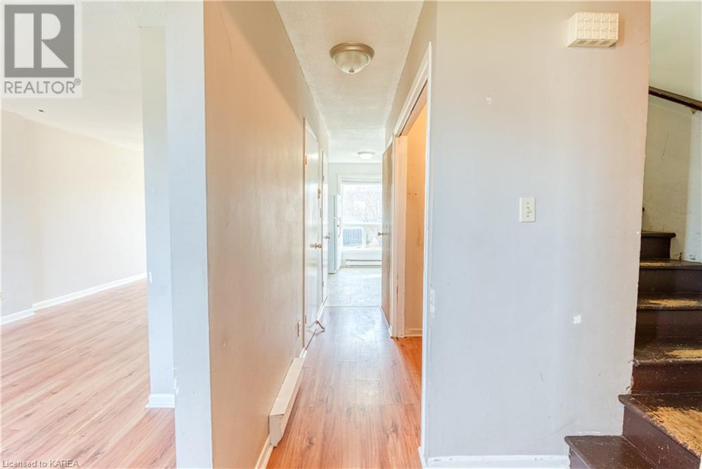 402 CAMDEN Road
