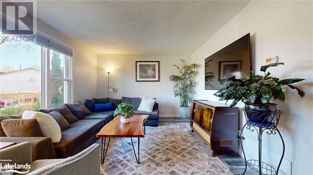 15 BRANIFF Court