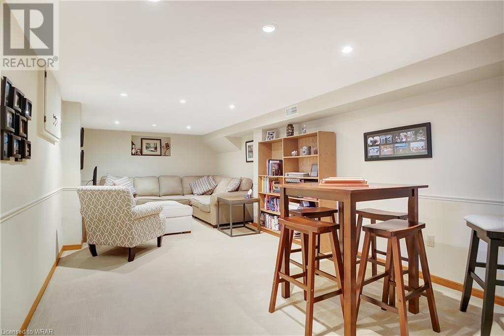318 RIVERBANK Drive