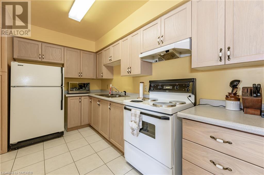 912 RYMAL Road E Unit# 9