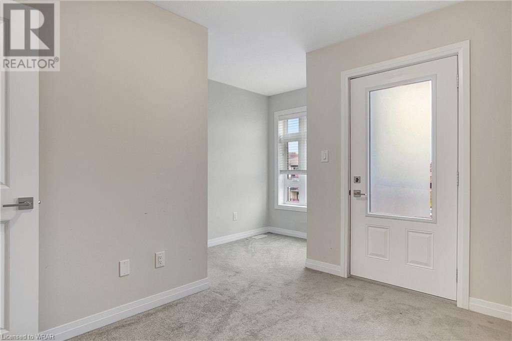 155 THOMAS SLEE Drive Unit# 3E