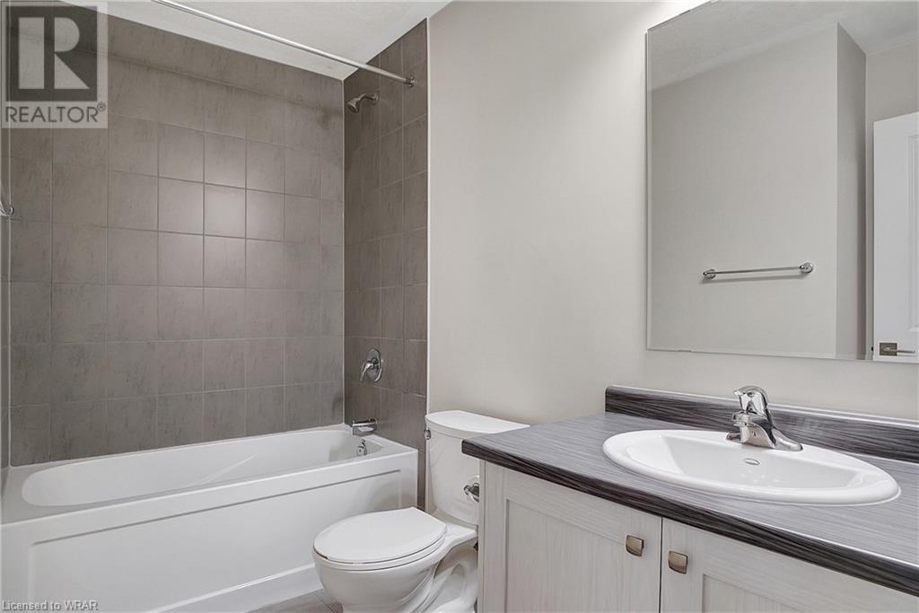 155 THOMAS SLEE Drive Unit# 3E