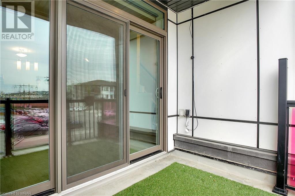 155 THOMAS SLEE Drive Unit# 3E