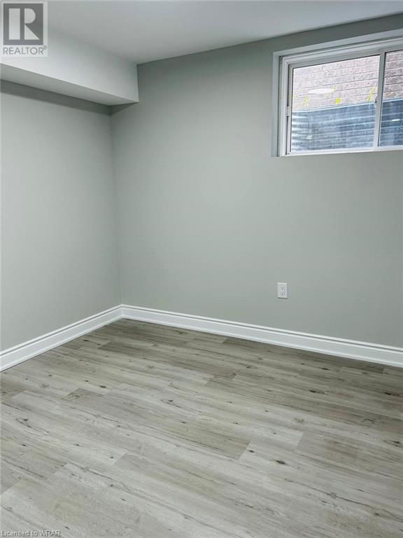 216 WOODBINE (BASEMENT) Avenue