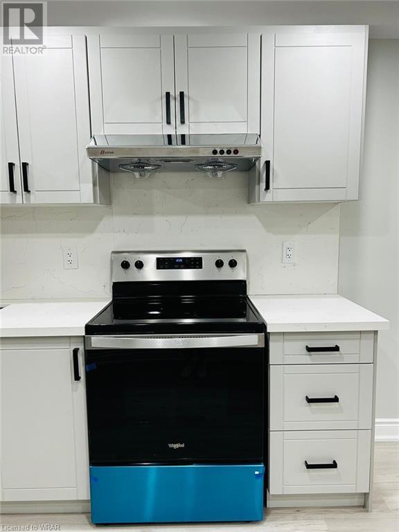 216 WOODBINE (BASEMENT) Avenue