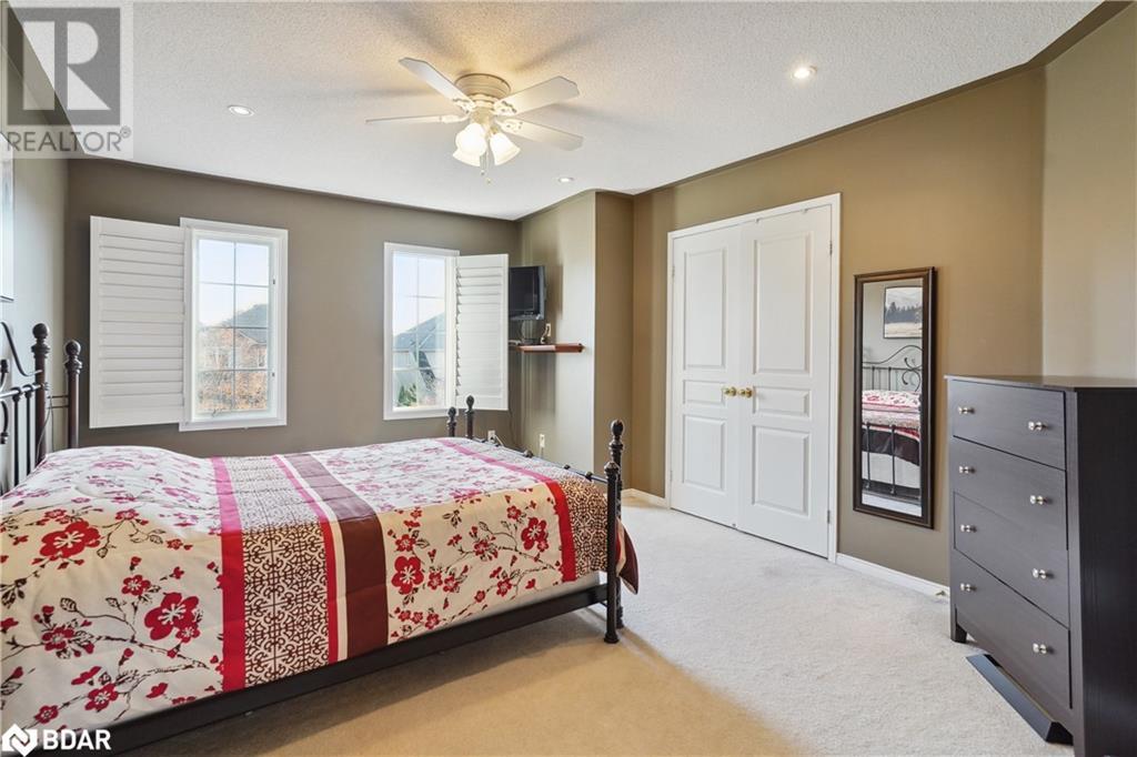 32 VINEYARD Avenue