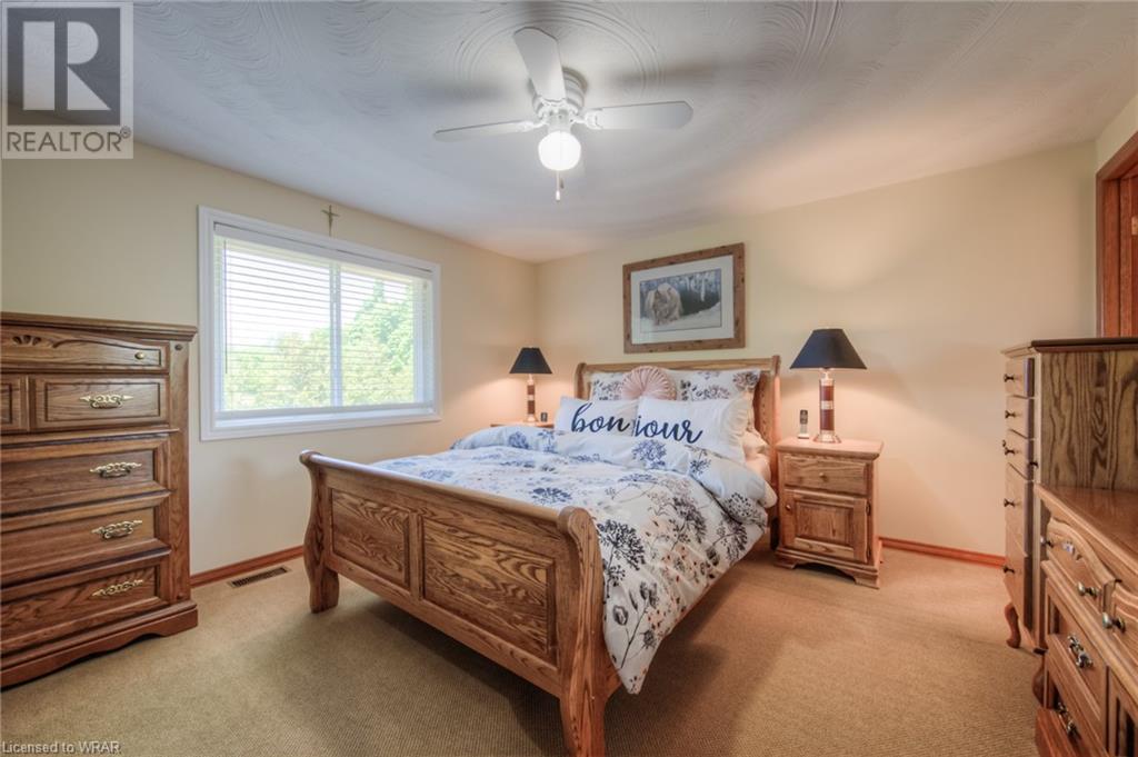 400 STRAWBERRY Crescent