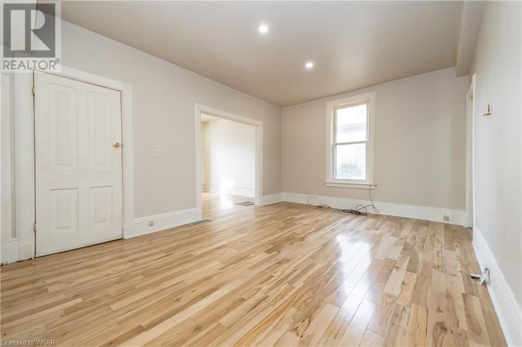 10 KERR Street
