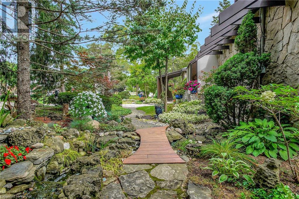 271 WEST RIVER Road