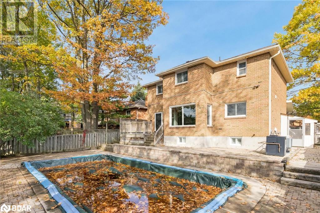 163 FOX Run