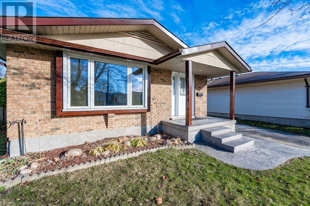 18 GENEVA Crescent