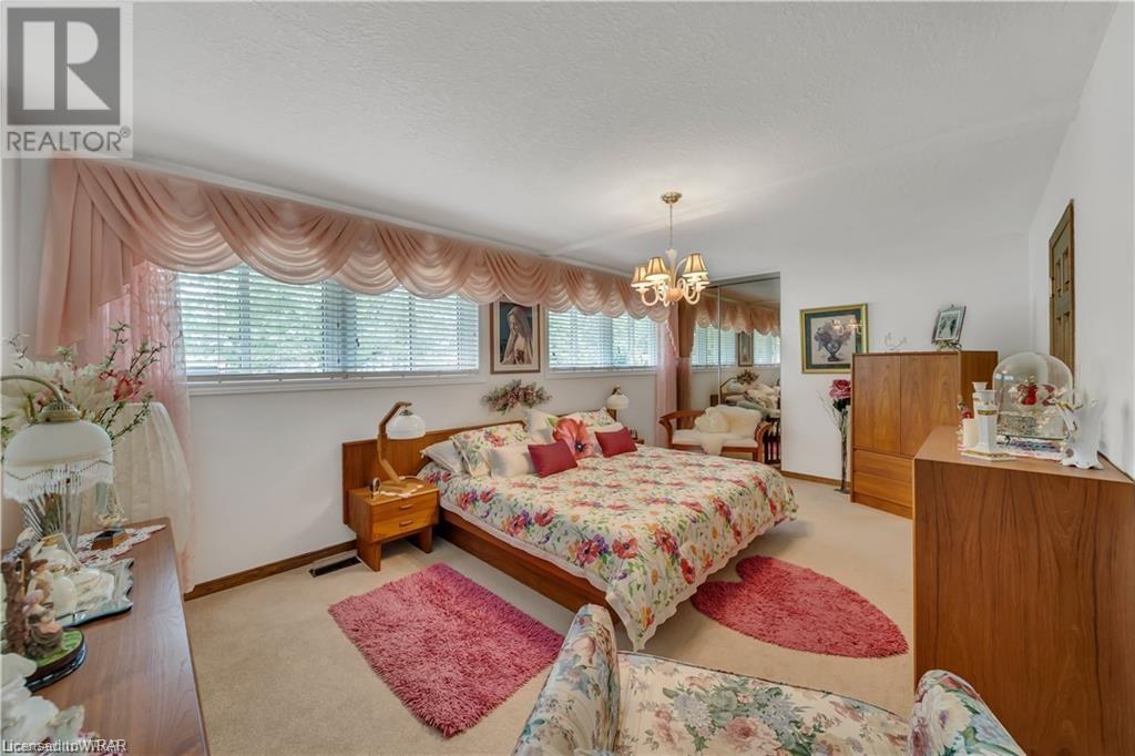575 GREENBROOK Drive