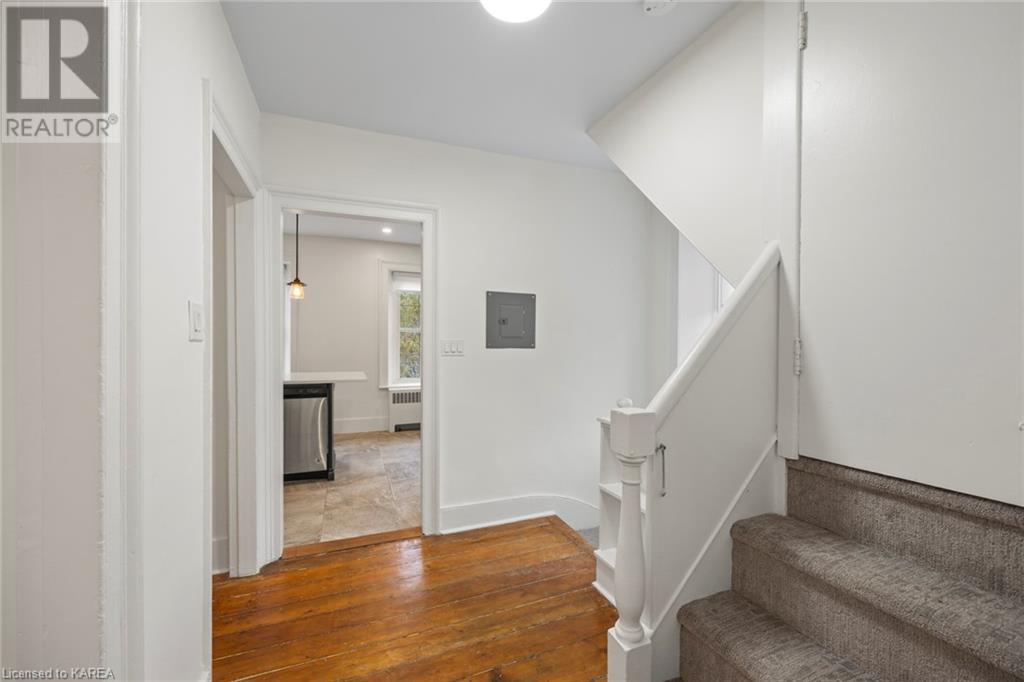 114 YONGE Street