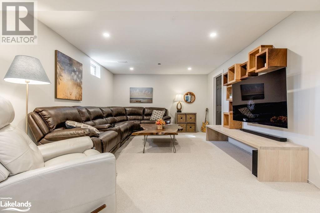 127 WASAGA SANDS Drive