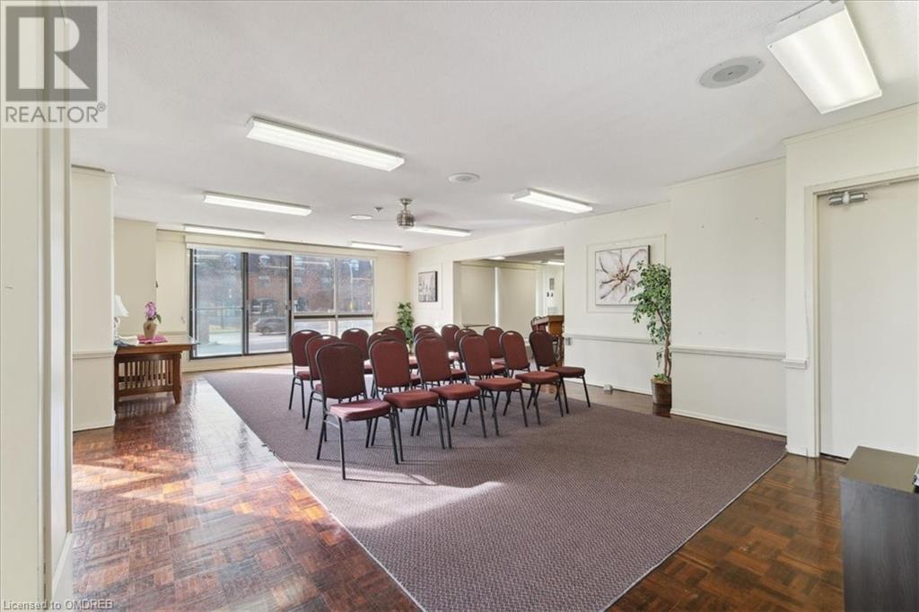 2055 UPPER MIDDLE Road Unit# 1707