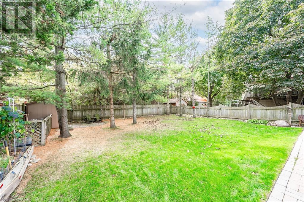 176 BLOOMINGDALE Road N