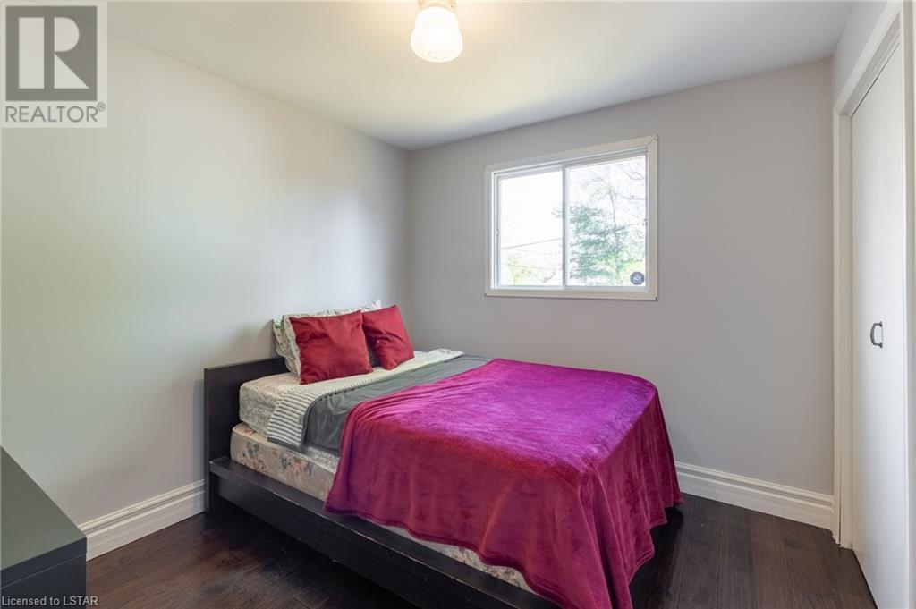 6 APPEL Street