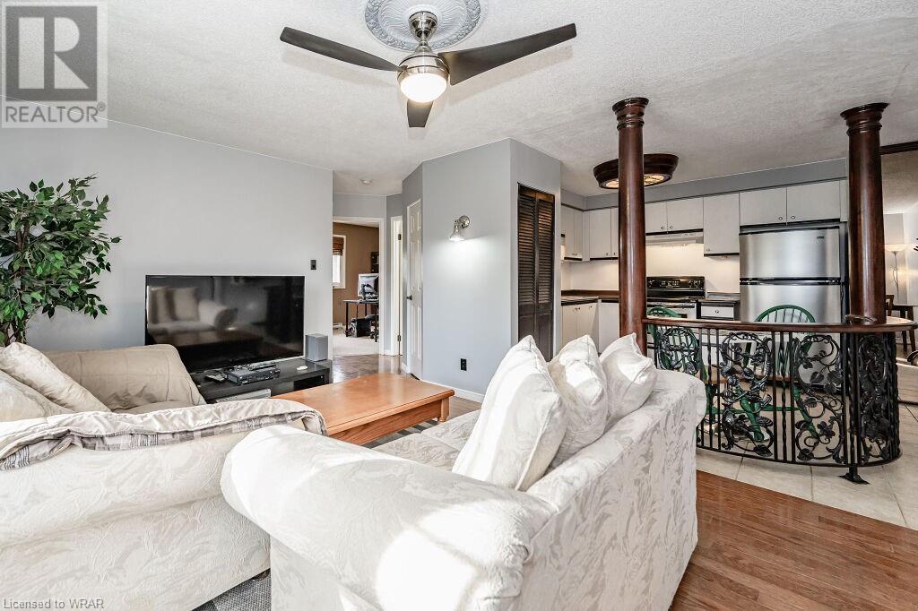 327 NORTHLAKE Drive Unit# 8