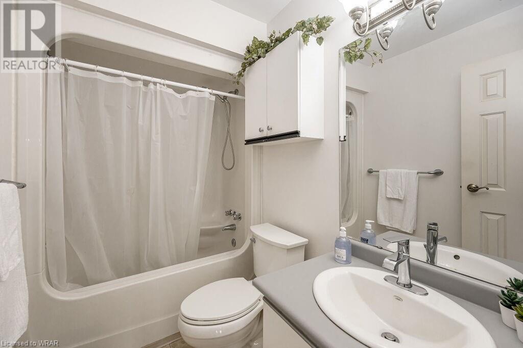 327 NORTHLAKE Drive Unit# 8