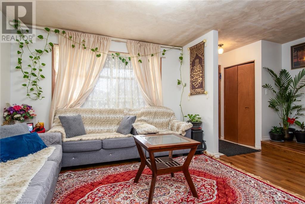 15 ELMSDALE Drive