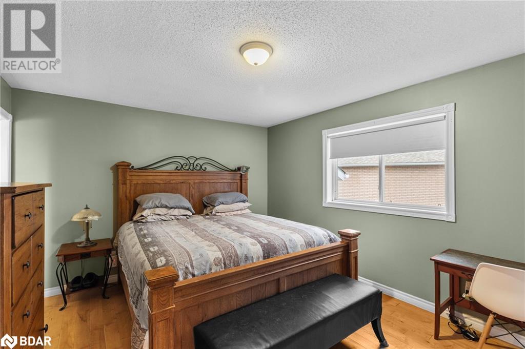 9 KENWELL Court