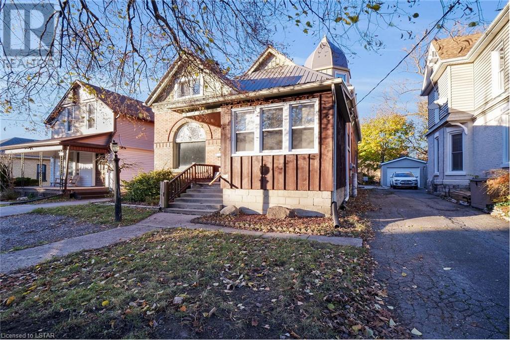 89 GLADSTONE Avenue