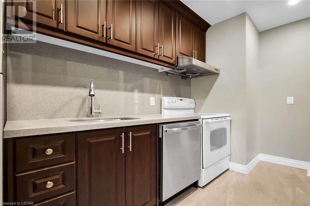 89 GLADSTONE Avenue