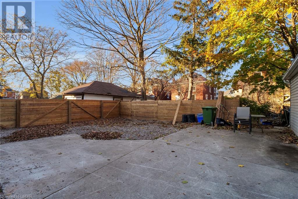 89 GLADSTONE Avenue