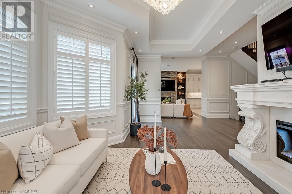 458 SANDMERE Place