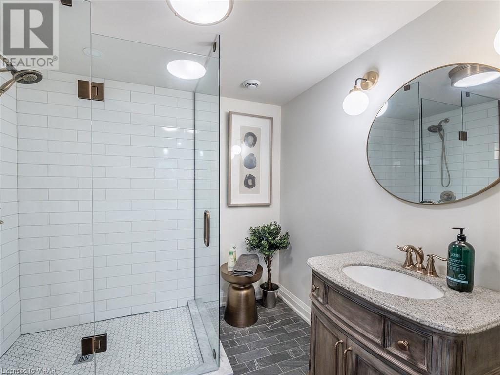 643 REGAL Place
