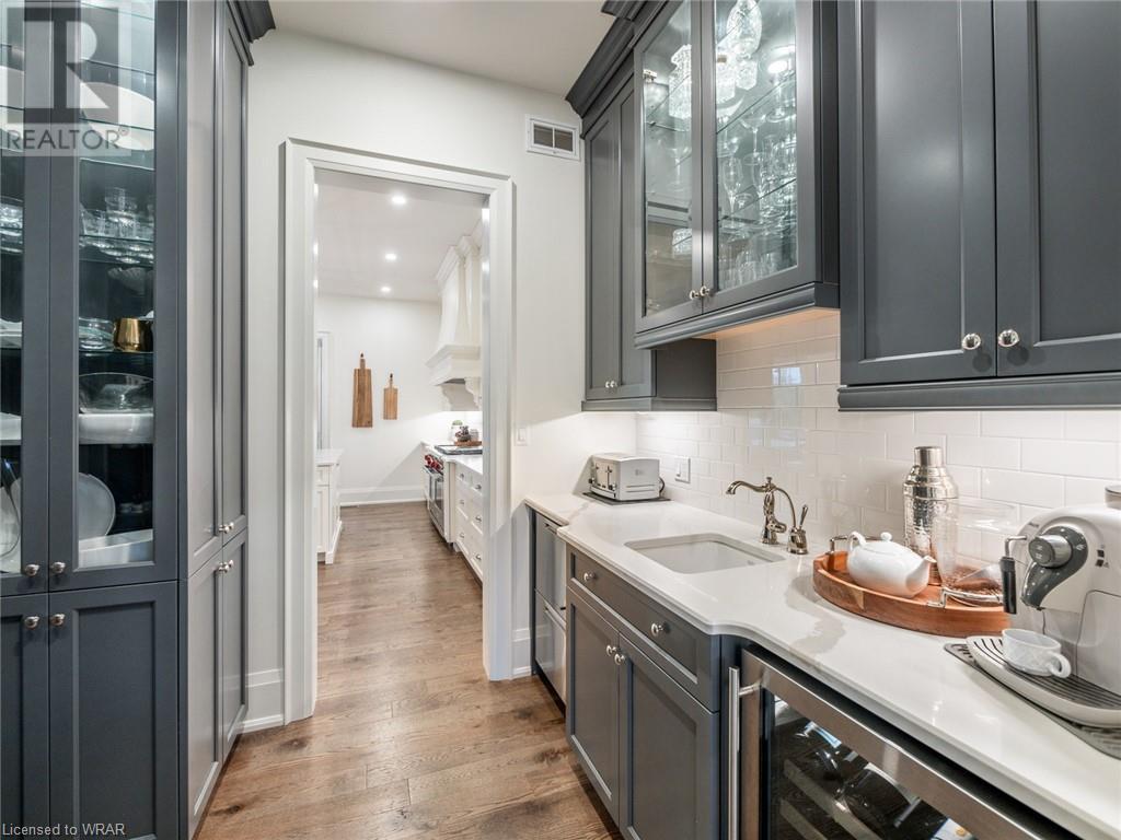 643 REGAL Place