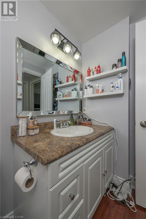 1399 COMMISSIONERS Road Unit# 5