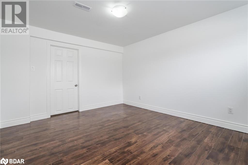 200 FERNDALE Drive N