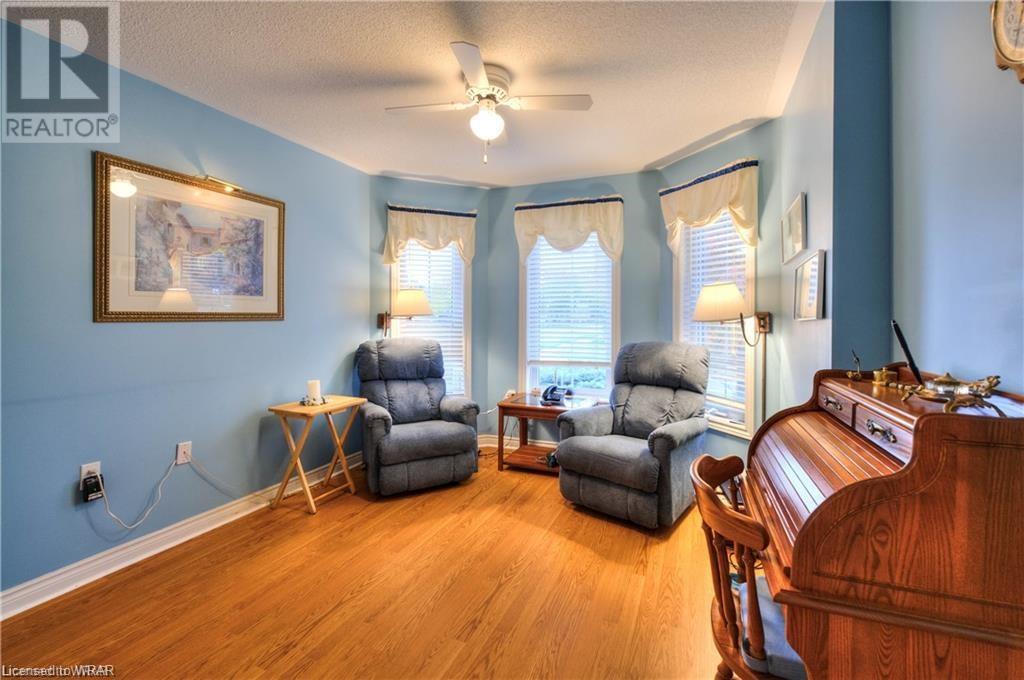 12 VILLAGE Crossing E