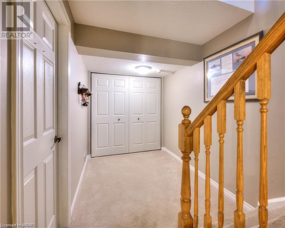 12 VILLAGE Crossing E
