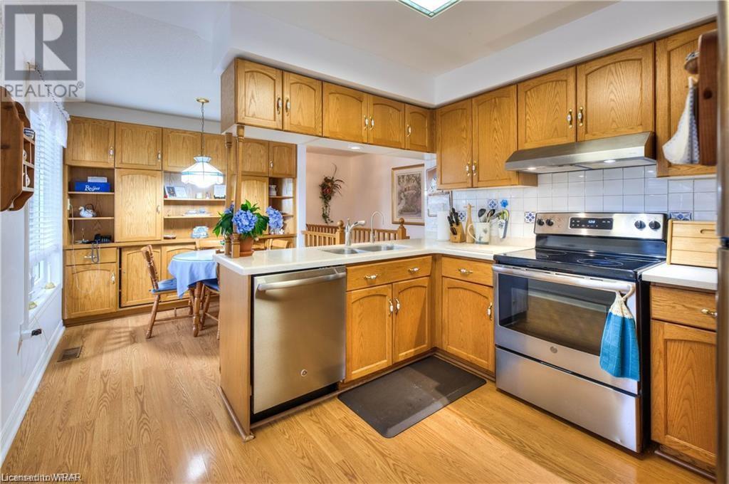 12 VILLAGE Crossing E