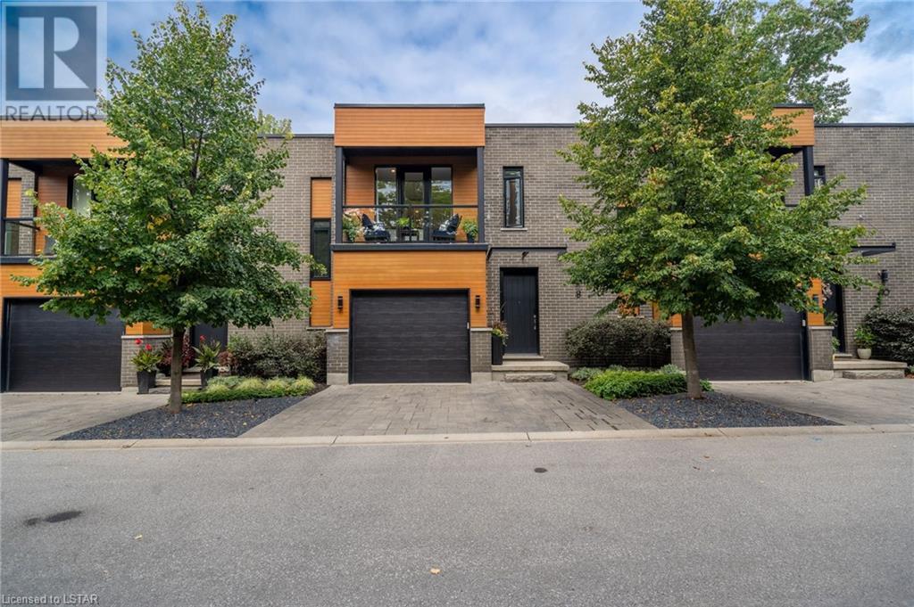 433 HYDE PARK Road Unit# 8