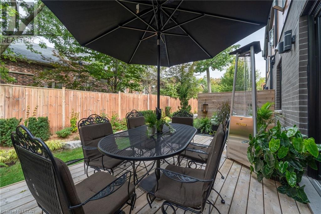 433 HYDE PARK Road Unit# 8