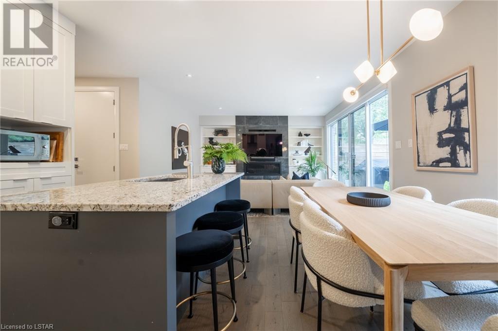 433 HYDE PARK Road Unit# 8