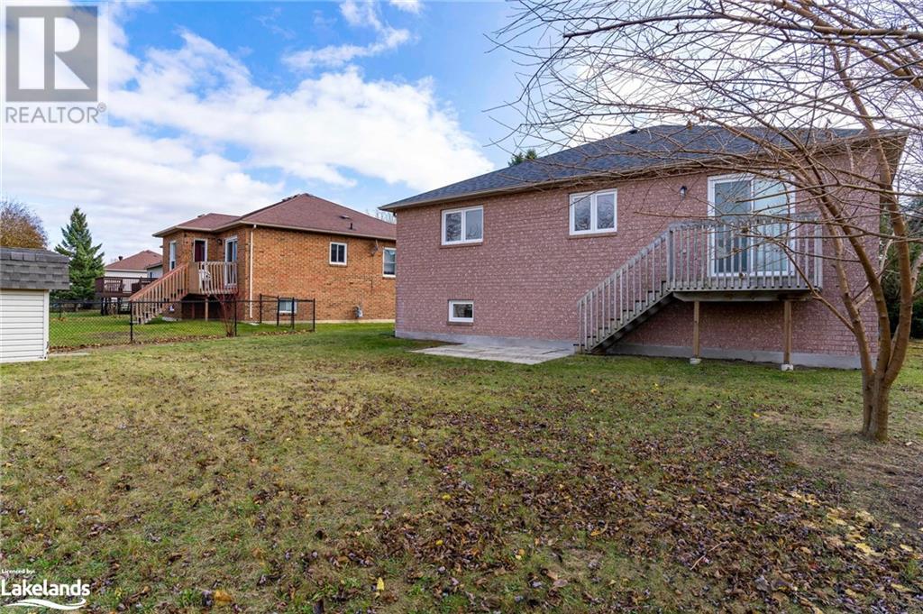 1 ACORN Crescent