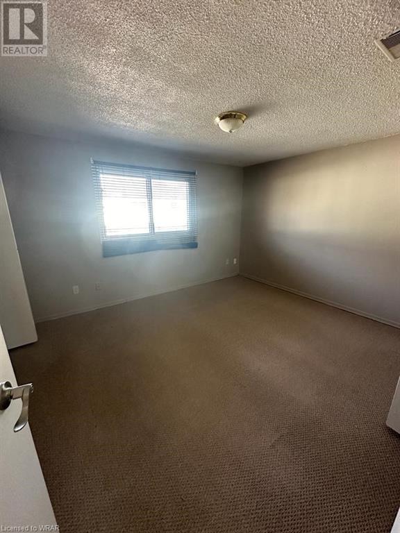 164 JANSEN Avenue Unit# 16