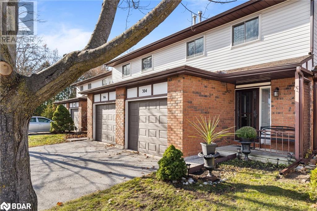 304 THOMAS Street Unit# 4
