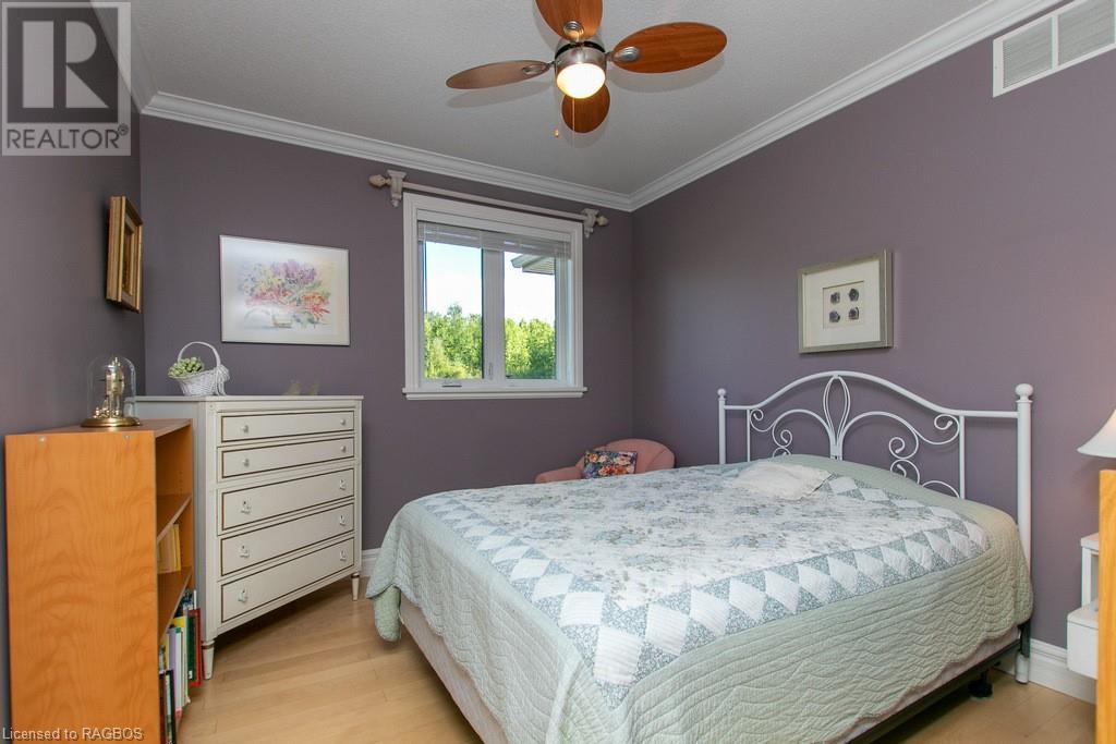 126 SUNSET Boulevard