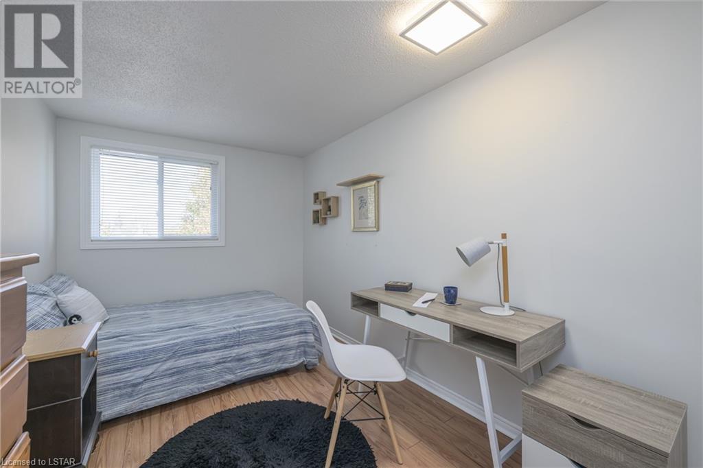 215 COMMISSIONERS Road Unit# 18