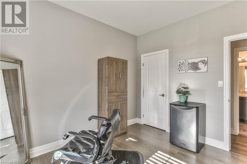 25 CURREN Crescent